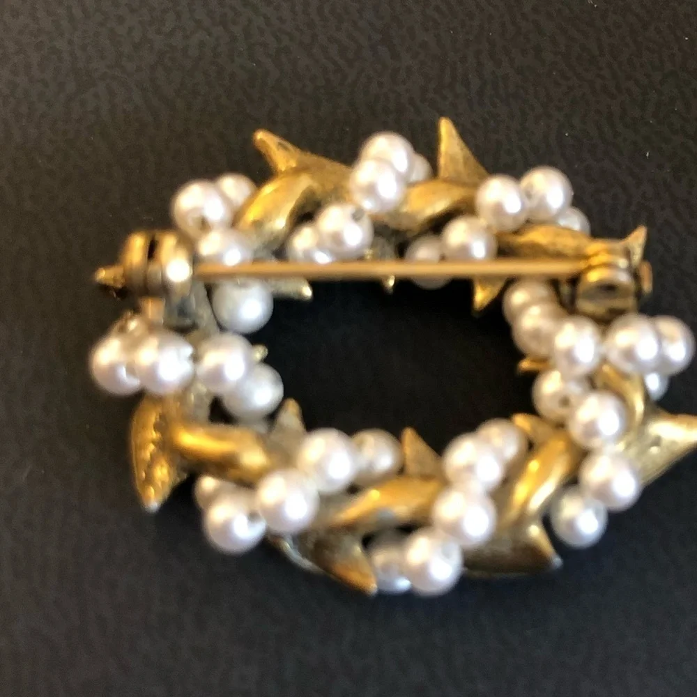 Vintage Mid- century Faux Pearl and Rhinestone Wreath Brooch